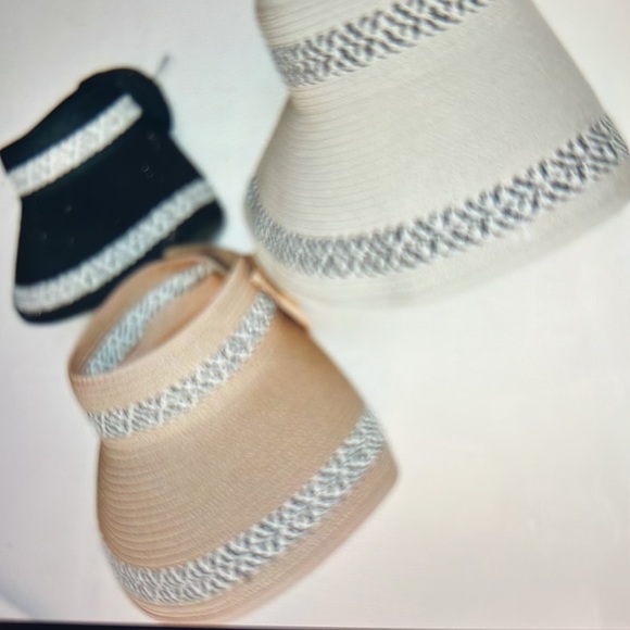 LAST CALL! PRICE FIRM!
Roll Up Sun Visor in Taupe - Picture 4 of 5